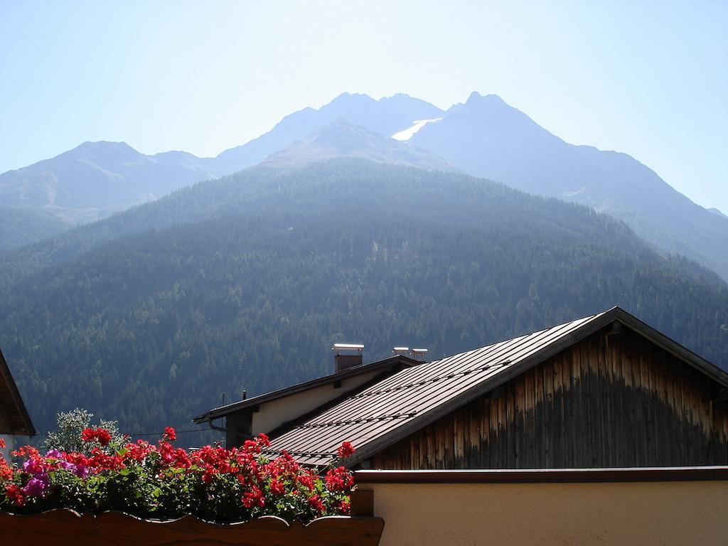 Apart Elisabeth Apartment Pettneu am Arlberg Room photo